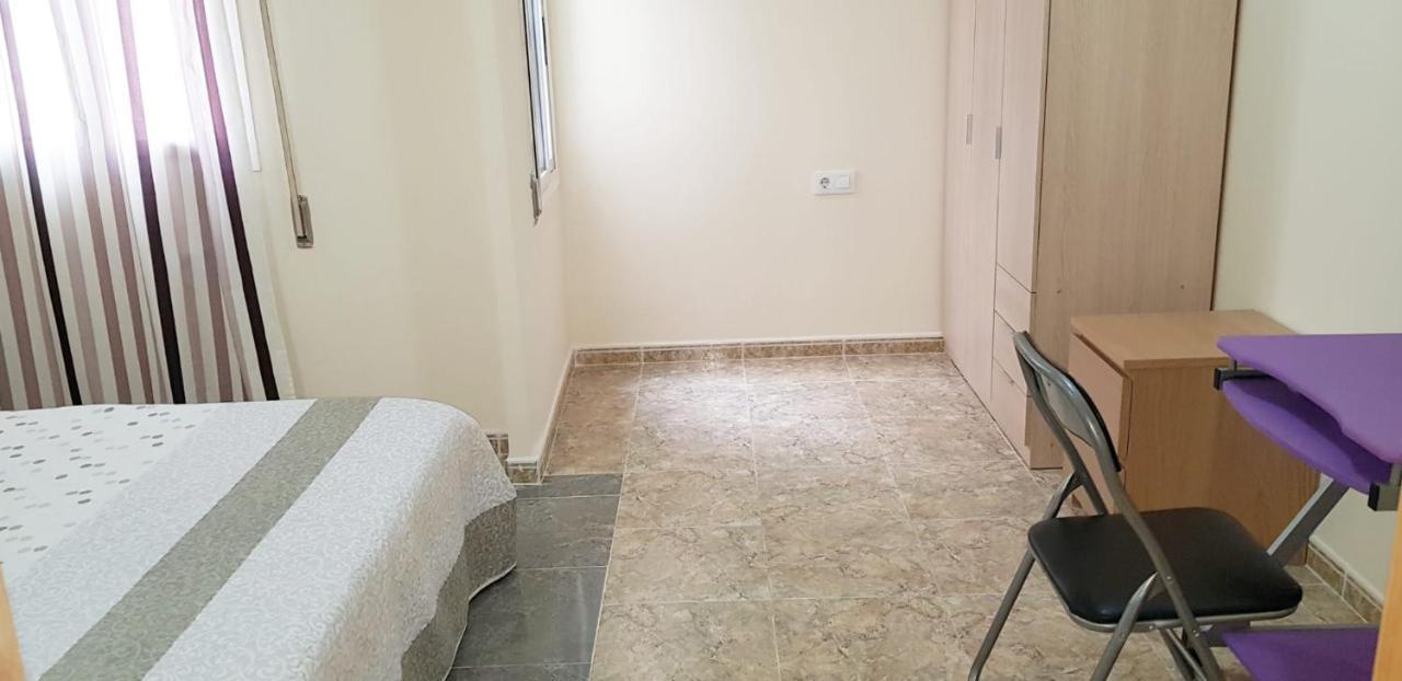 Habitacion Privada Cerca De Valencia En Vivienda Compartida Paterna Bagian luar foto